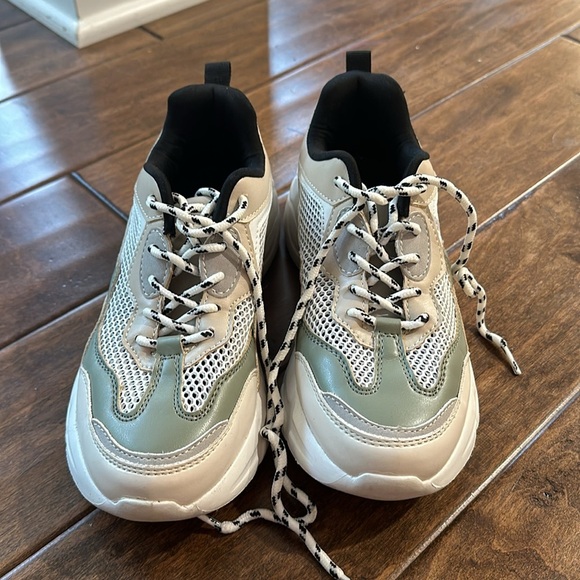 excellent condition h&m sneaker - Picture 3 of 4